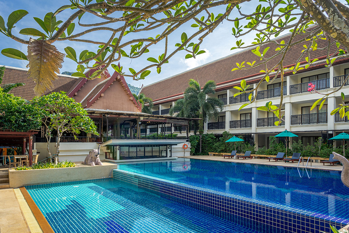 Deevana Patong Resort & Spa 3*