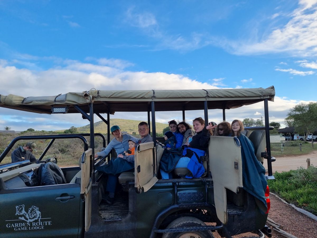 Family safari experience 2023 – aventuri in Tanzania + plaja in Zanzibar