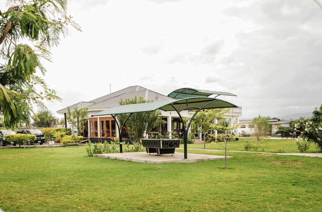 Moyoni Airport Lodge 4*